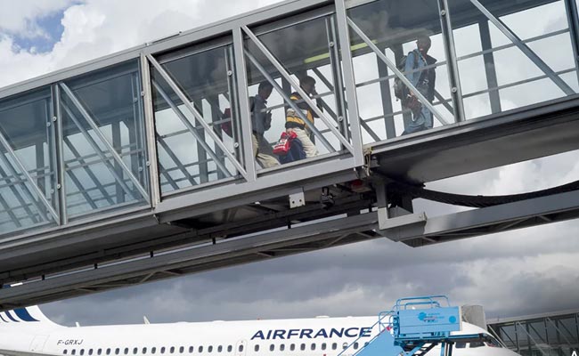 airport_img.jpg
