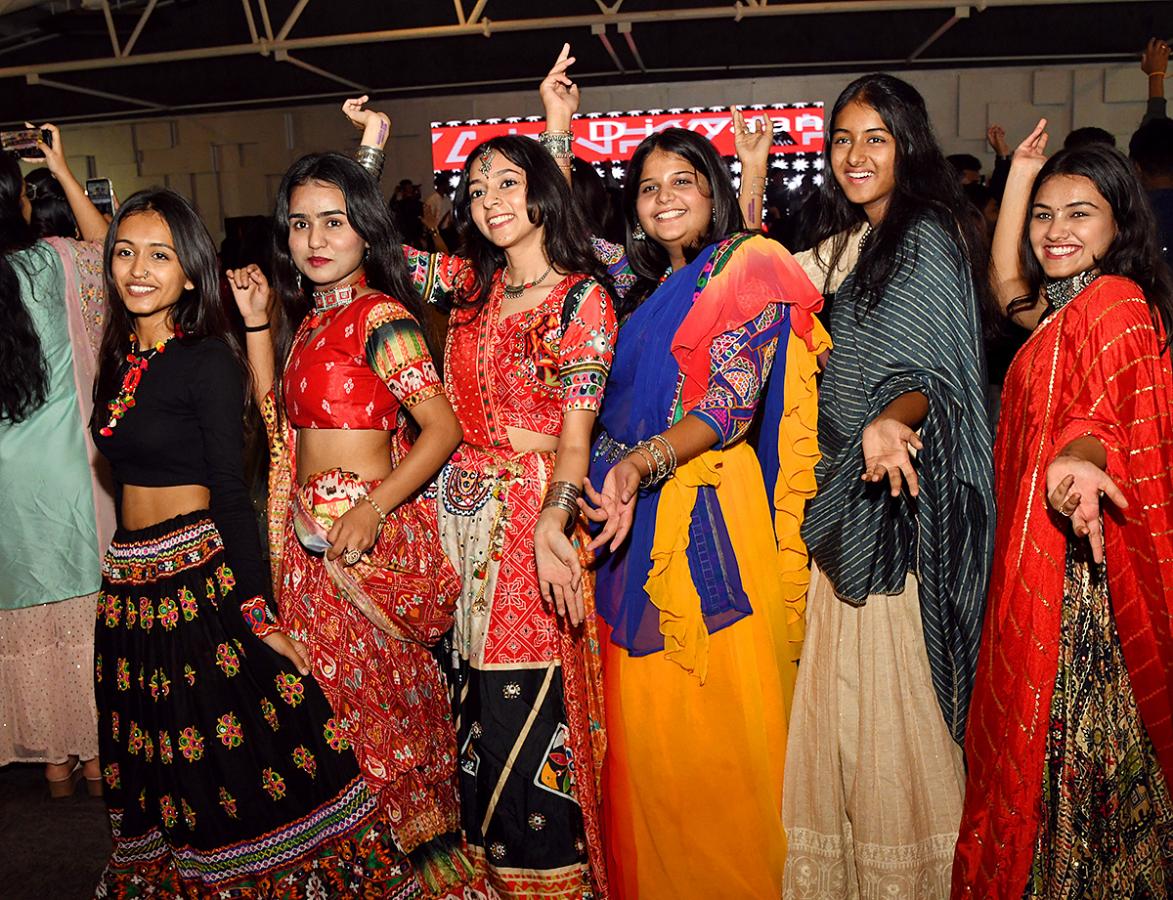 Hamstic_20Celebrating_20Dandiya_20at_20NConvenction_20Madhapur-10.jpg 10