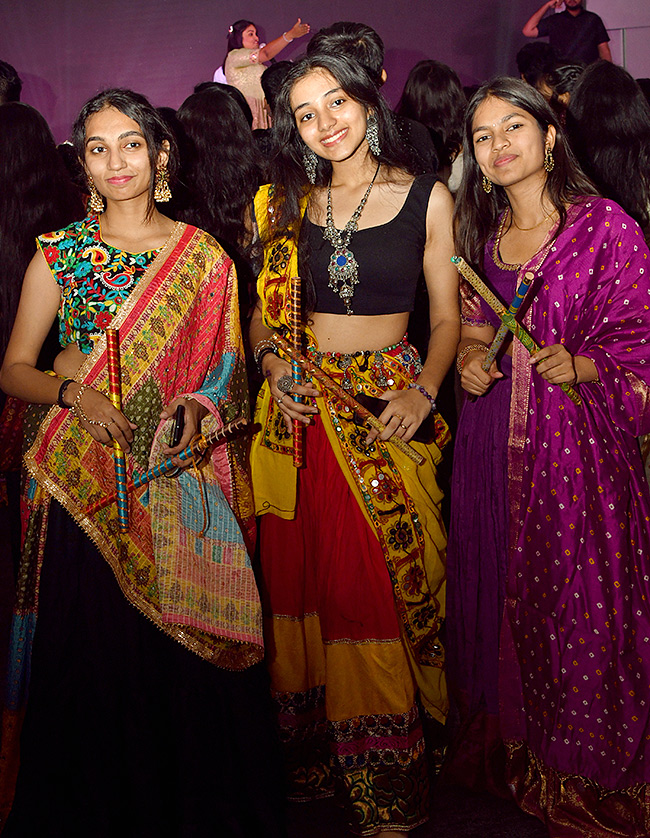 Hamstic_20Celebrating_20Dandiya_20at_20NConvenction_20Madhapur-2.jpg 2