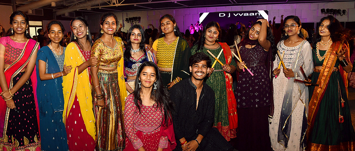 Hamstic_20Celebrating_20Dandiya_20at_20NConvenction_20Madhapur-6.jpg 6