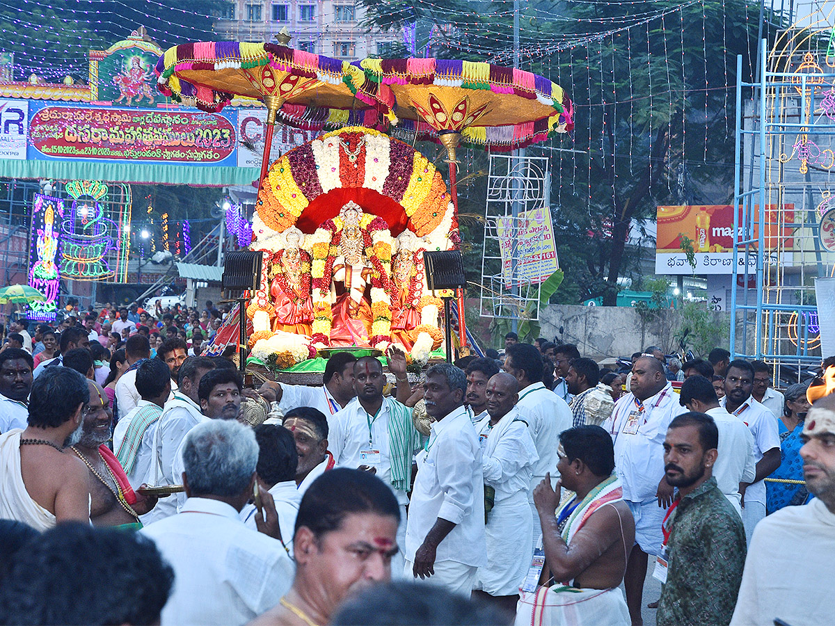 Navaratri_20Utsavalu_20Celebration_202023_20at_20Vijayawada-29.jpg 28