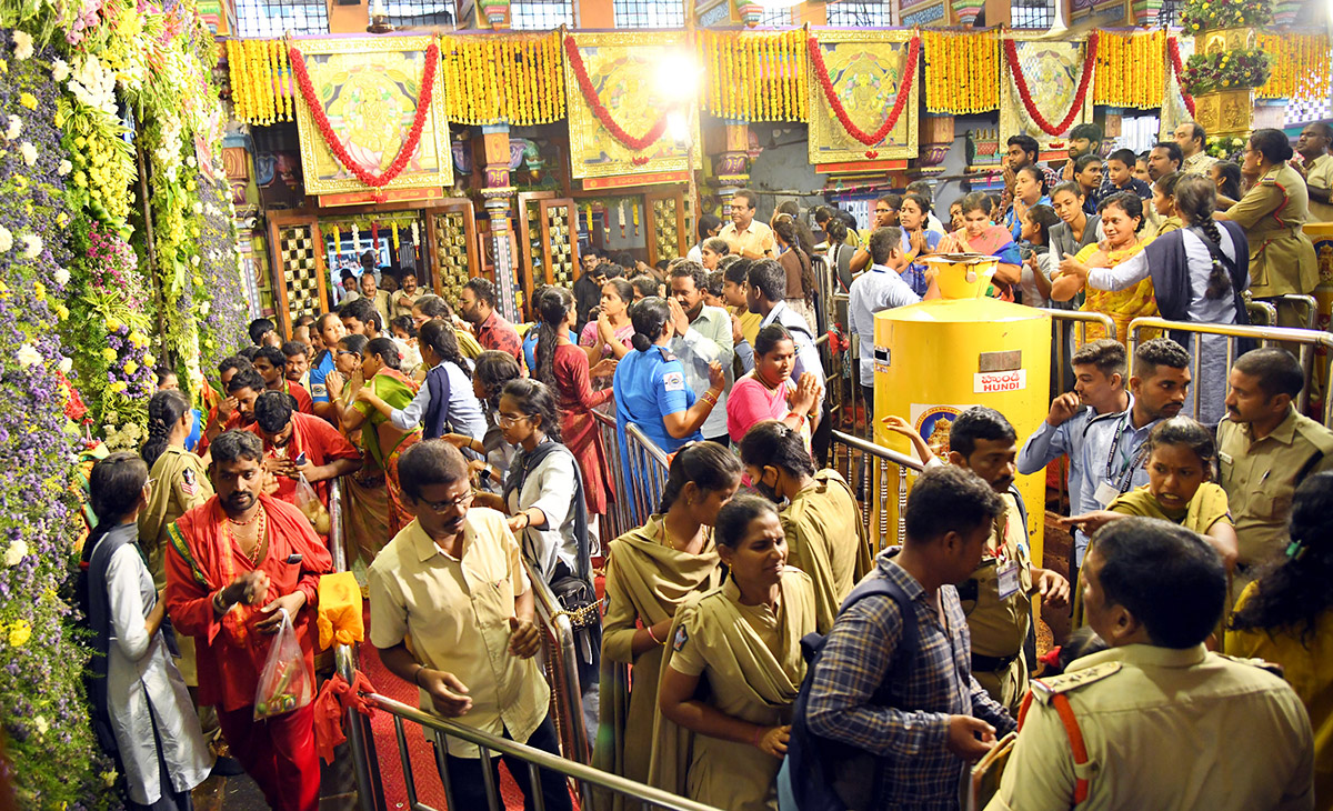 Navaratri_20Utsavalu_20Celebration_202023_20at_20Vijayawada-41.jpg 40