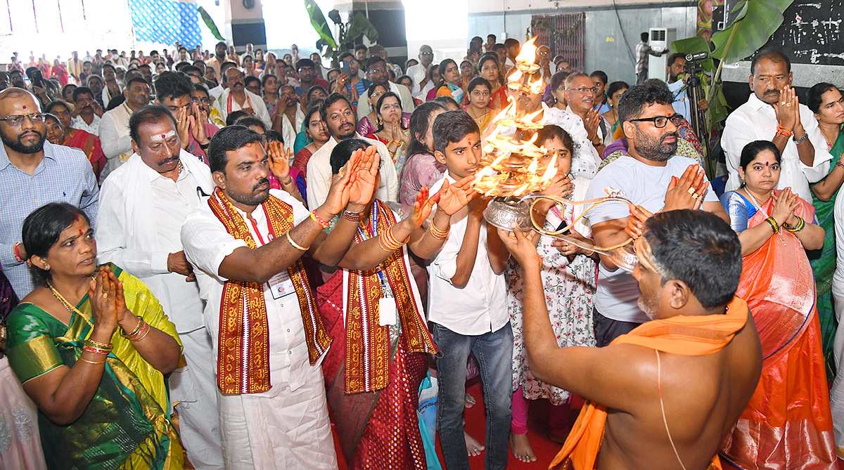 Navaratri_20Utsavalu_20Celebration_202023_20at_20Vijayawada-44.jpg 43