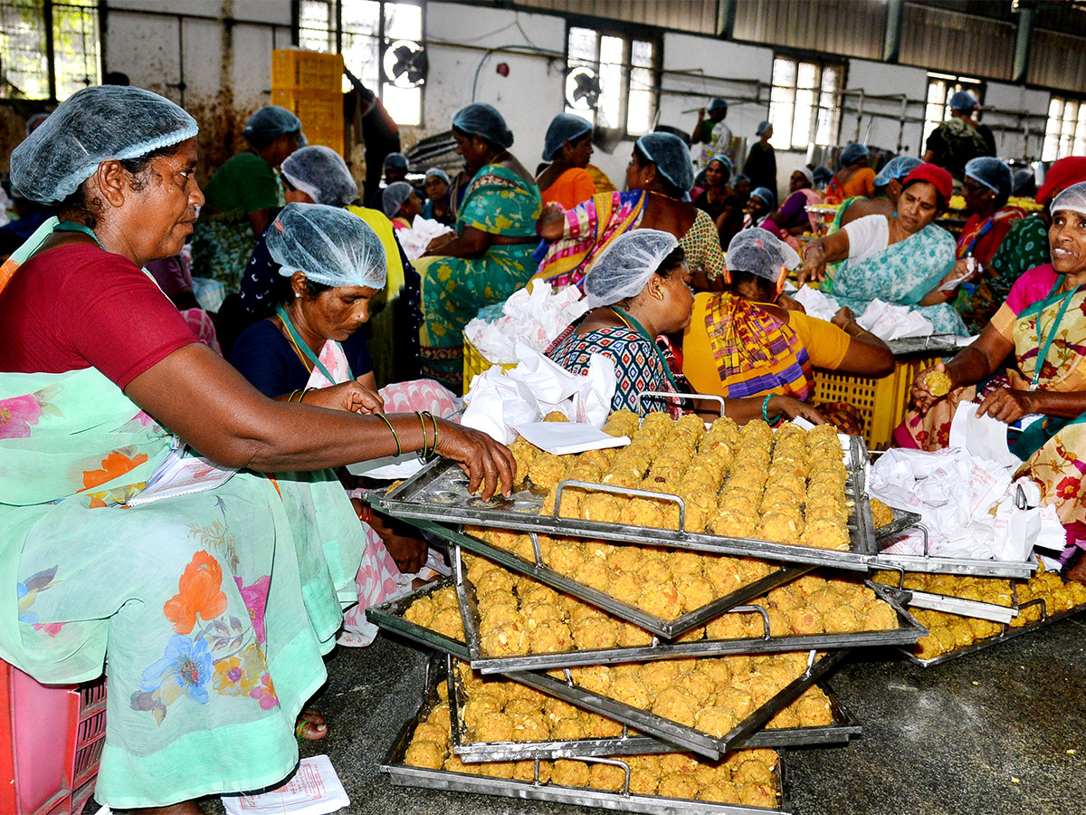 Navaratri_20Utsavalu_20Celebration_202023_20at_20Vijayawada-51.jpg 49