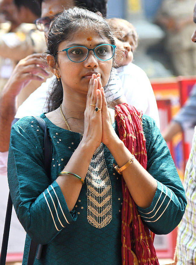 Navaratri_20Utsavalu_20Celebration_202023_20at_20Vijayawada-57.jpg 55