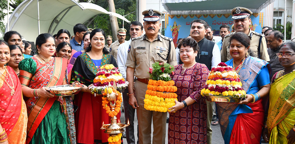 Bathukamma_20Celebrations_20At_20DGP_20Head_20Office_20-12.jpg 12