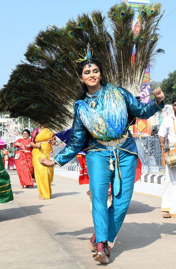 Hanumantha_20Vahana_20Tirumala_20brahmotsavam_202023_20Pics-28.jpg 26