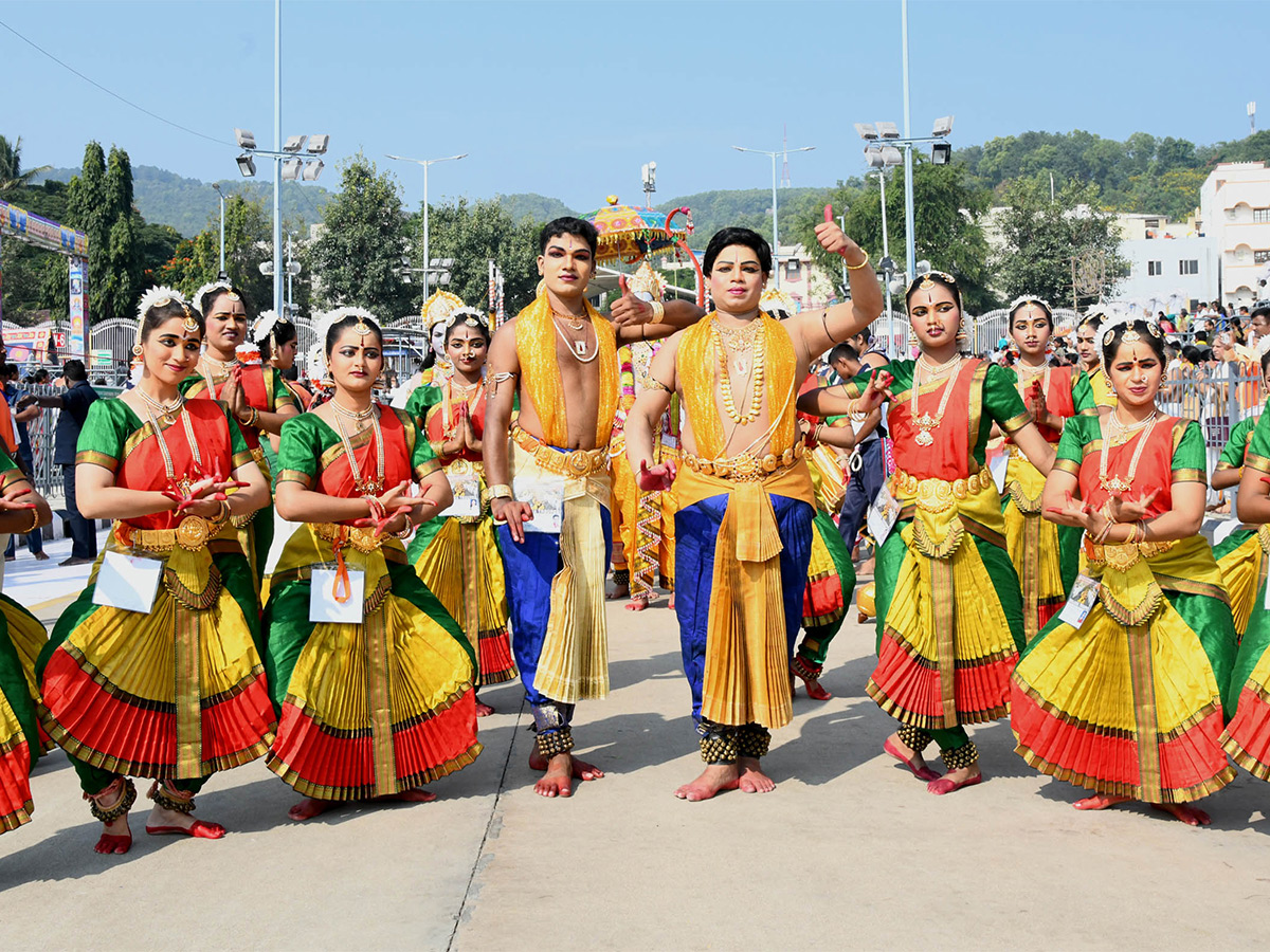 Hanumantha_20Vahana_20Tirumala_20brahmotsavam_202023_20Pics-39.jpg 37