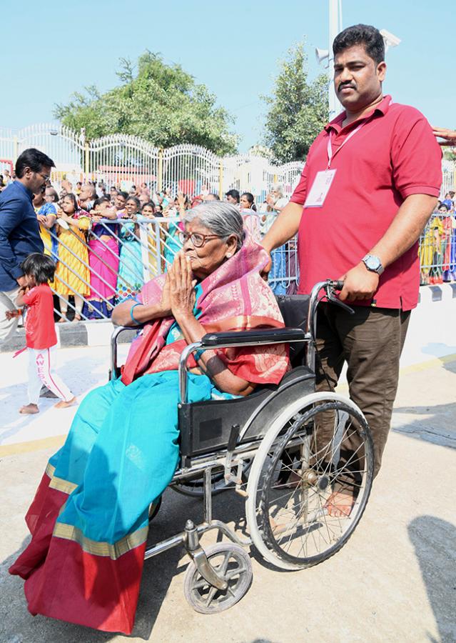 Hanumantha_20Vahana_20Tirumala_20brahmotsavam_202023_20Pics-43.jpg 41
