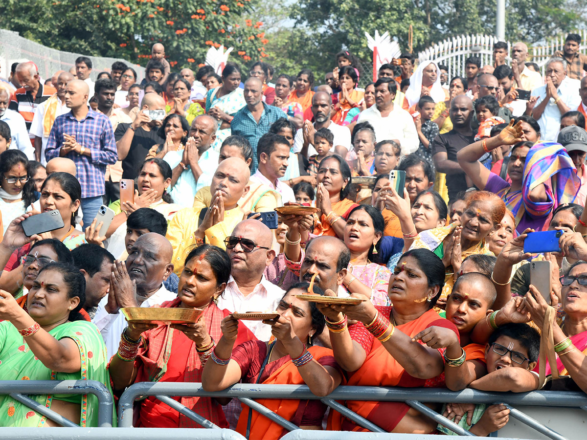 Hanumantha_20Vahana_20Tirumala_20brahmotsavam_202023_20Pics-5.jpg 5