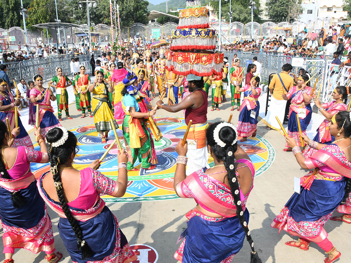 Hanumantha_20Vahana_20Tirumala_20brahmotsavam_202023_20Pics-7.jpg 7