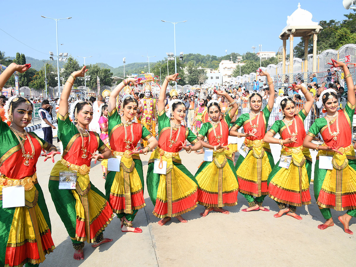 Hanumantha_20Vahana_20Tirumala_20brahmotsavam_202023_20Pics-8.jpg 8