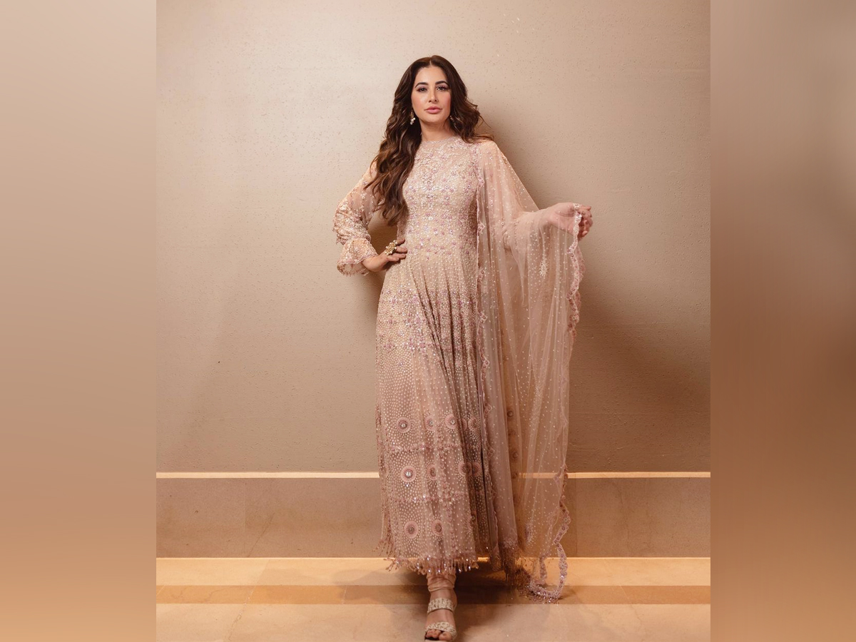 Nargis-Fakhri-15.jpg 16