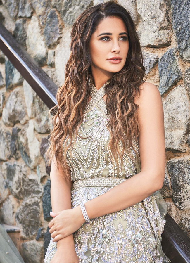Nargis-Fakhri-9.jpg 10