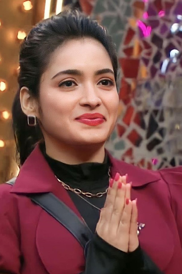 Rathika_20Rose_20BigBoss_20Telugu_207_20Stunning_20Photos_11.jpg 12