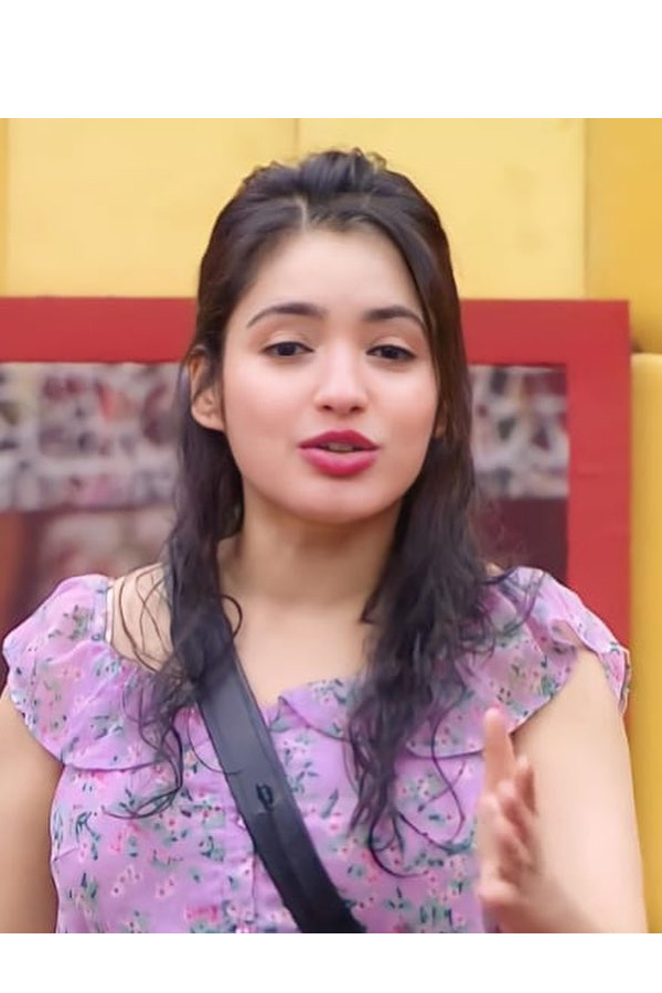 Rathika_20Rose_20BigBoss_20Telugu_207_20Stunning_20Photos_7.jpg 8