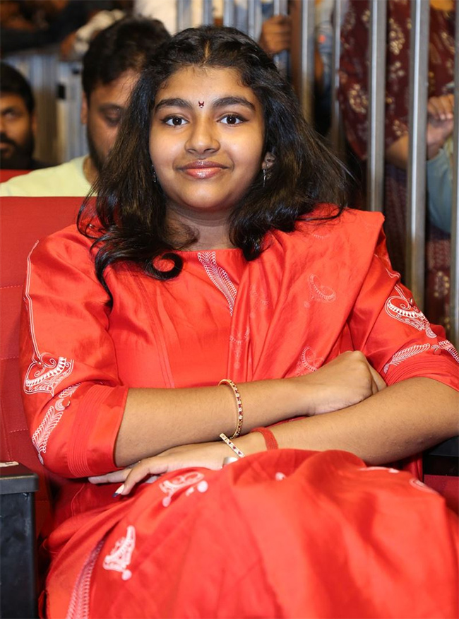 Renu_20Desai_20Daughter_20Aadhya_20Stills-12.jpg 11