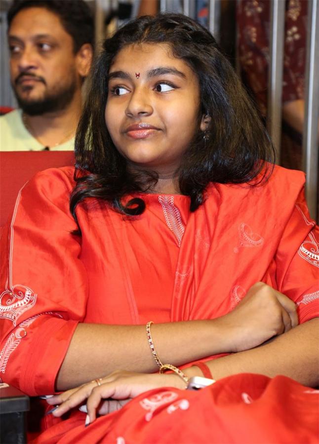 Renu_20Desai_20Daughter_20Aadhya_20Stills-16.jpg 13