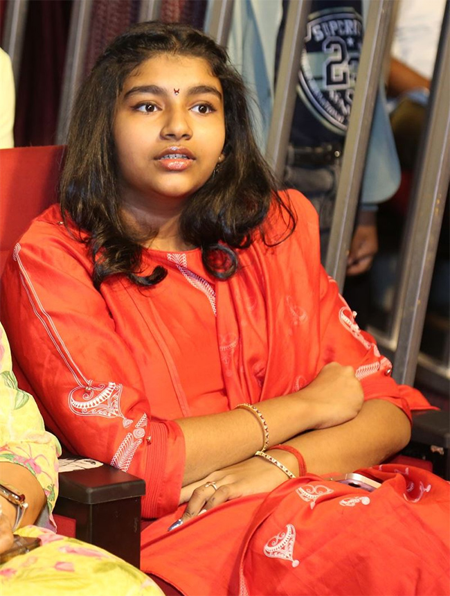 Renu_20Desai_20Daughter_20Aadhya_20Stills-3.jpg 3
