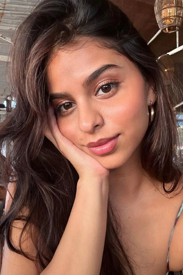 Shahrukh_20Khans_20Daughter_20suhana_20khan_20Stills_17.jpg 18