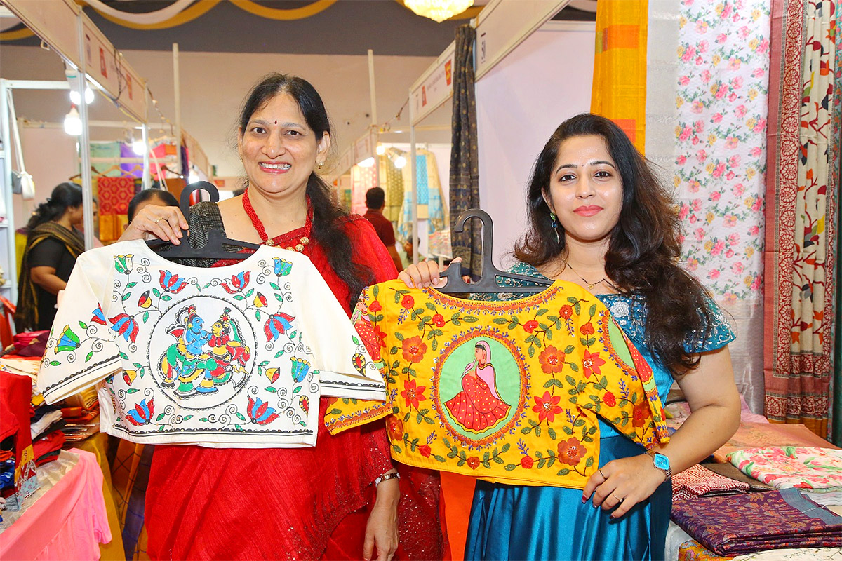 sarees_20exhibition_20in_20hyderabad-8.jpg 6