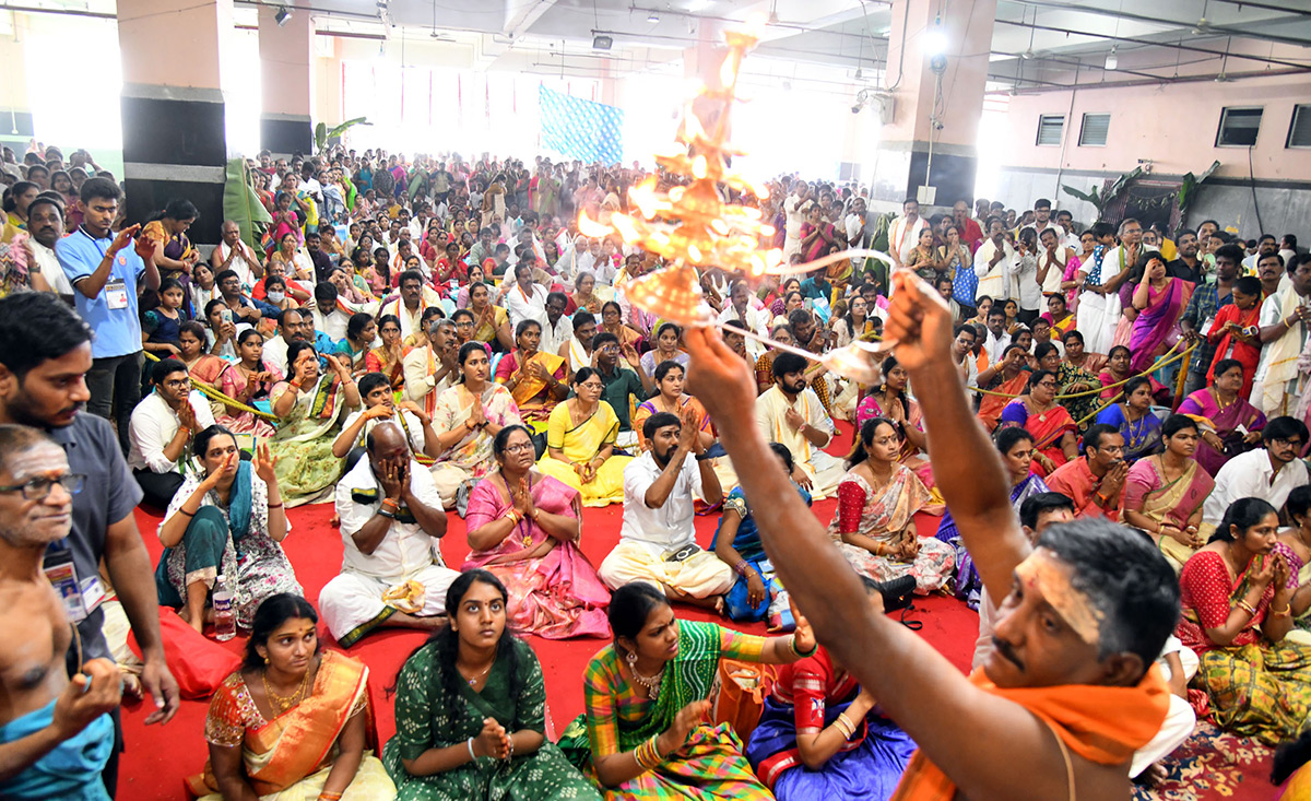 Navaratri_202023_20Celebrations_20at_20Vijayawada_20Photos-11.jpg 11