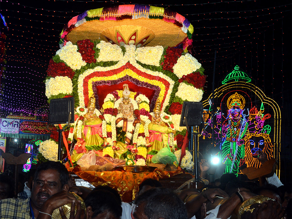 Navaratri_202023_20Celebrations_20at_20Vijayawada_20Photos-2.jpg 2
