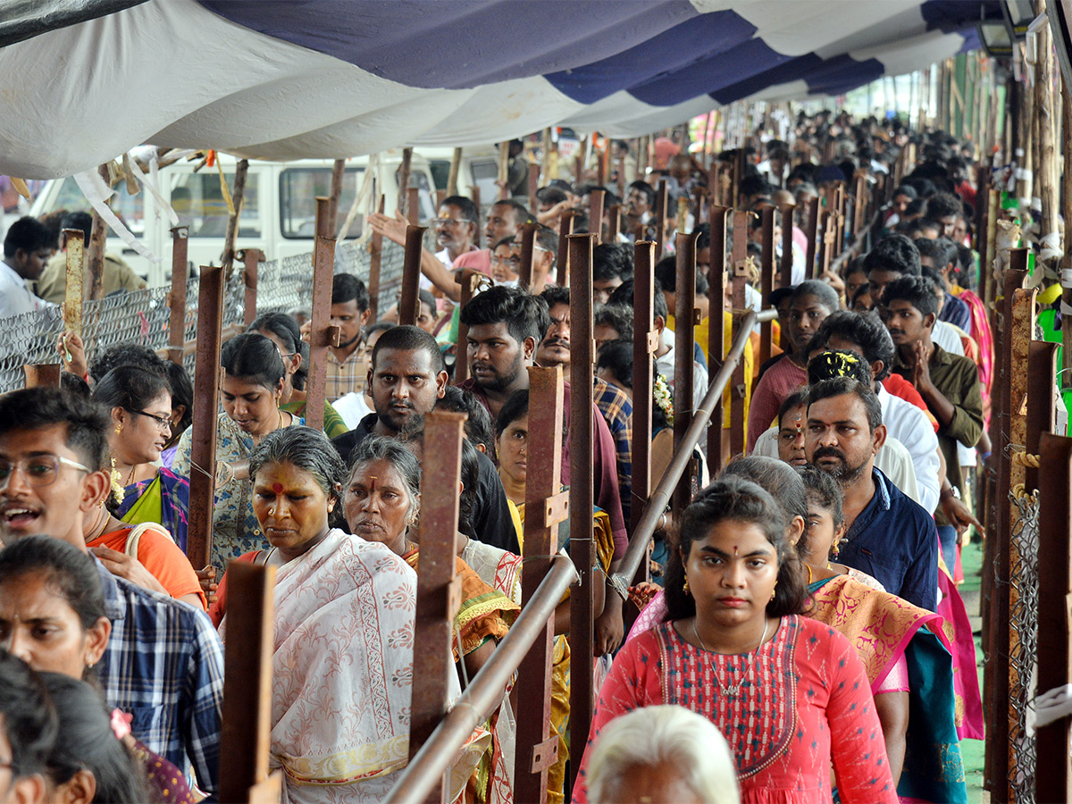 Navaratri_202023_20Celebrations_20at_20Vijayawada_20Photos-44.jpg 29