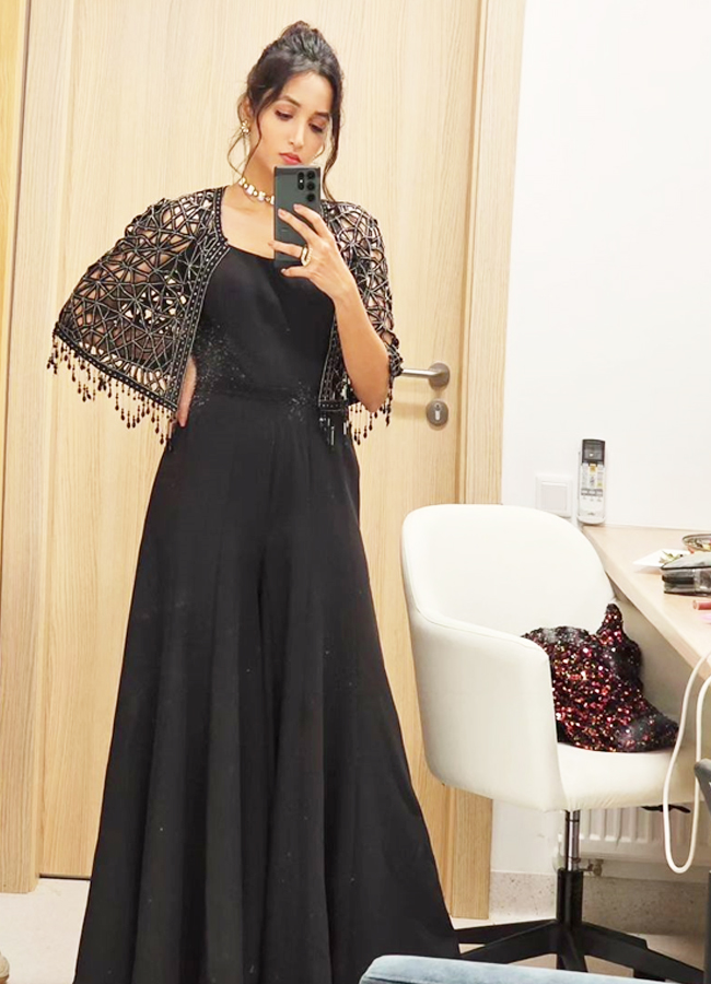 Srinidhi_Shetty_20.jpg 21