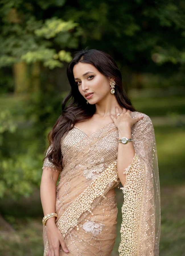 Srinidhi_Shetty_28.jpg 29