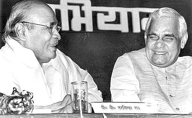 21VAJPAYEE9.jpg