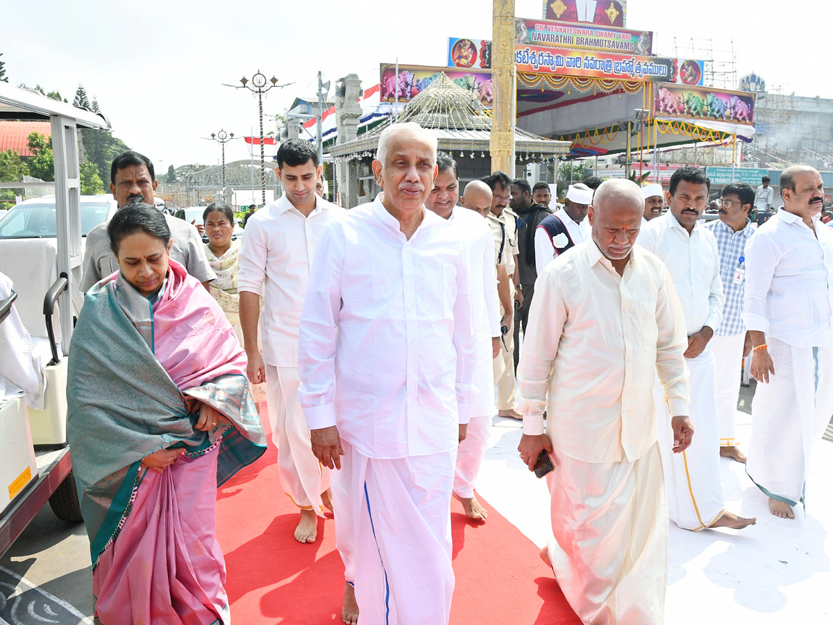 Andhra_20Pradesh_20Governor_20Abdul_20Nazeer_20Visited_20Tirumala_20PHotos_14.jpg 14