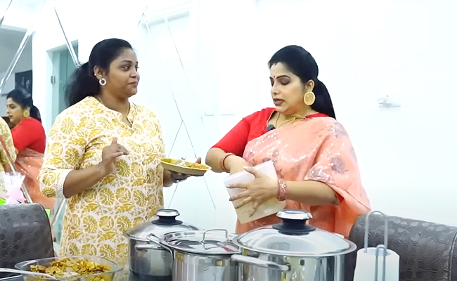 Haritha_20Jackie_20Daughter_20Birthday_20Celebrations_20PHotos_5.jpg 6