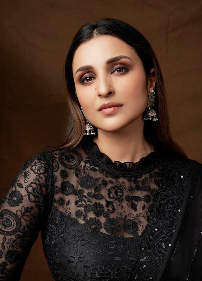 Parineeti-chopra-21_0.jpg 22