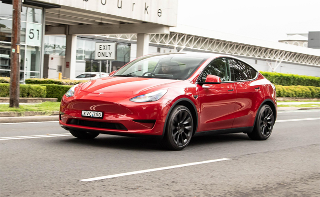 Tesla01.jpg