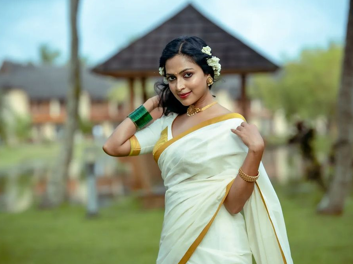 Amala-Paul-21.jpg 22