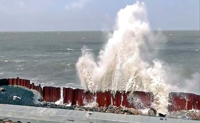 Hamoon-Cyclonic-Storm.jpg