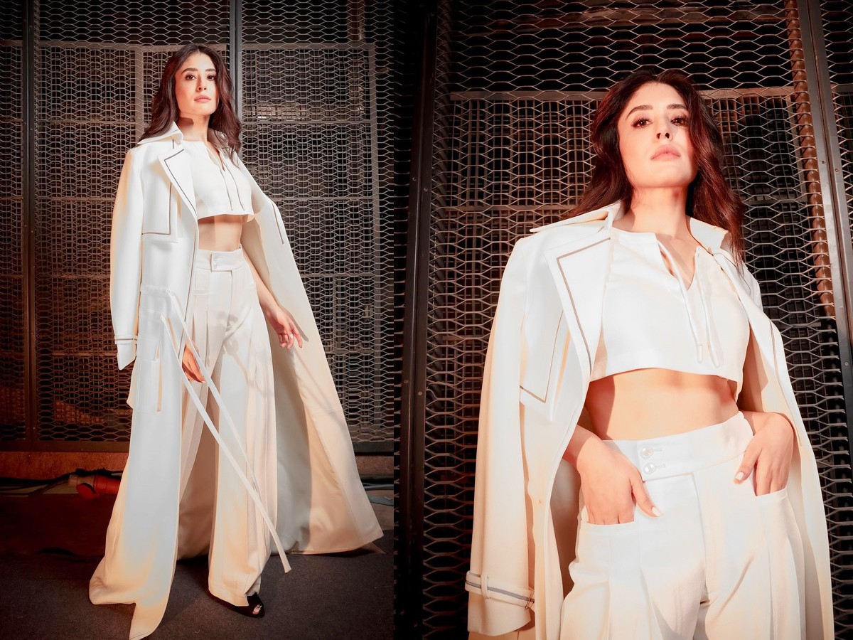 Kritika-Kamra-13.jpg 14
