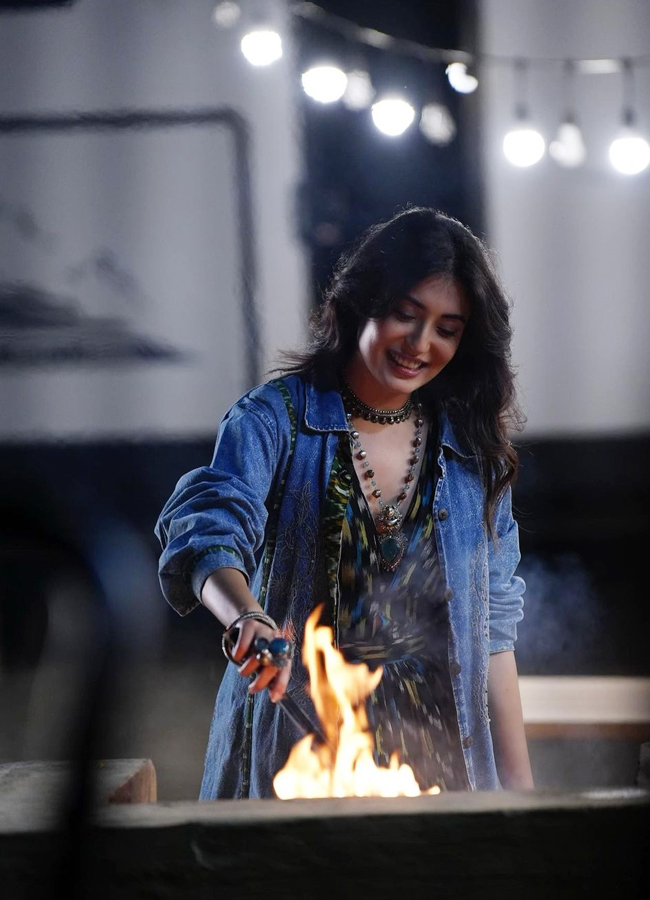 Kritika-Kamra-22.jpg 23