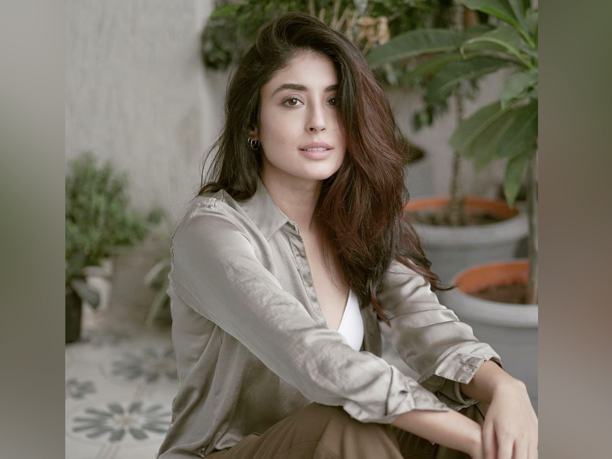 Kritika-Kamra-28.jpg 29