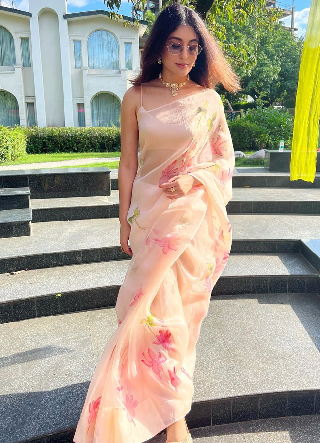 Kritika-Kamra-30.jpg 31