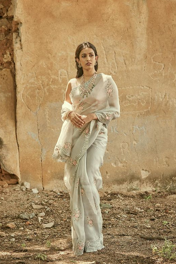 Niharika_20Konidela_20gives_20the_20Navaratri_20vibes_20every_20day_20photos_24.jpg 18