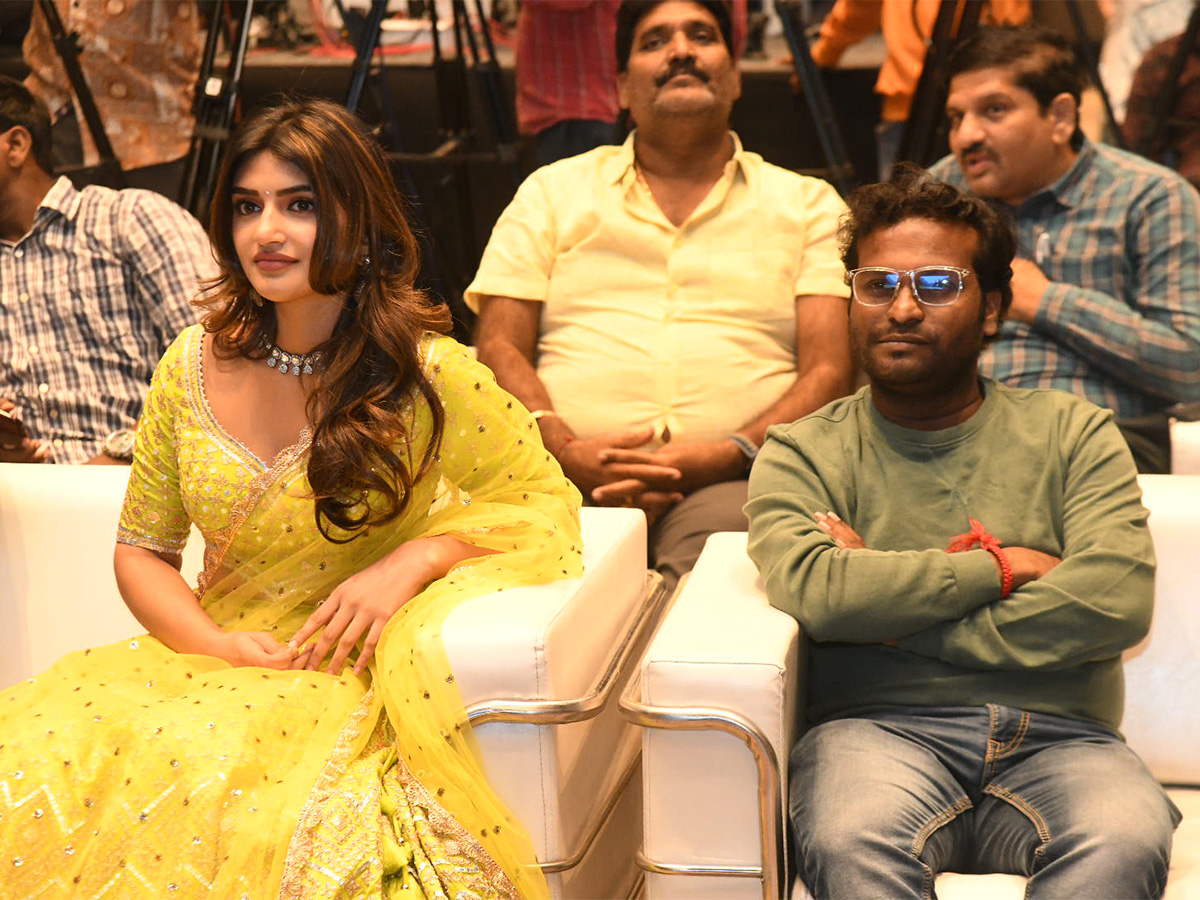 Aadikeshav_20Song_20Launch_20Photos-16.jpg 15