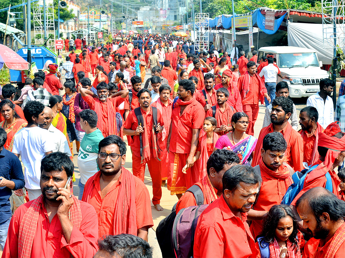 Indrakeeladri_20Bhavani_20Deeksha_20Photos-2.jpg 2