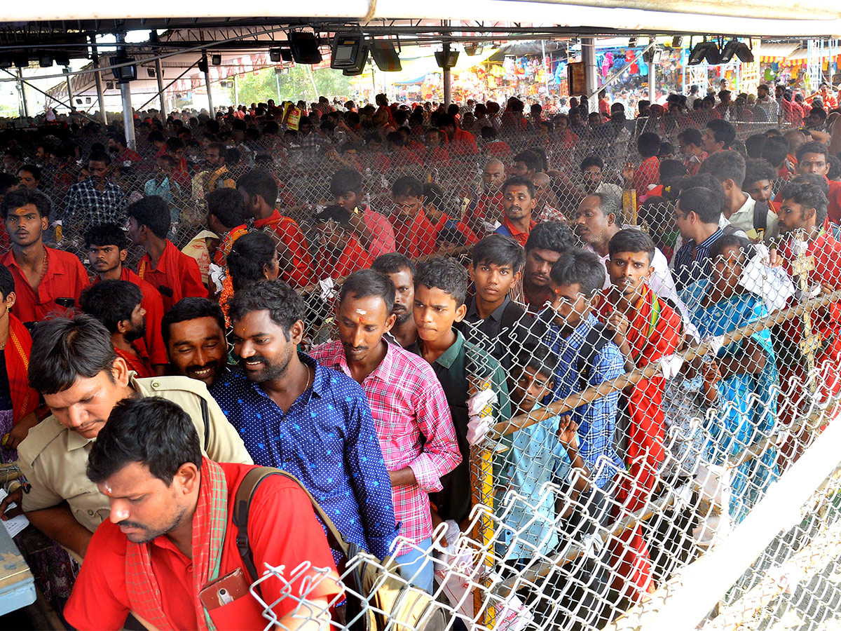 Indrakeeladri_20Bhavani_20Deeksha_20Photos-3.jpg 3