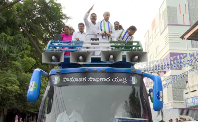 Bus-yatra1.jpg
