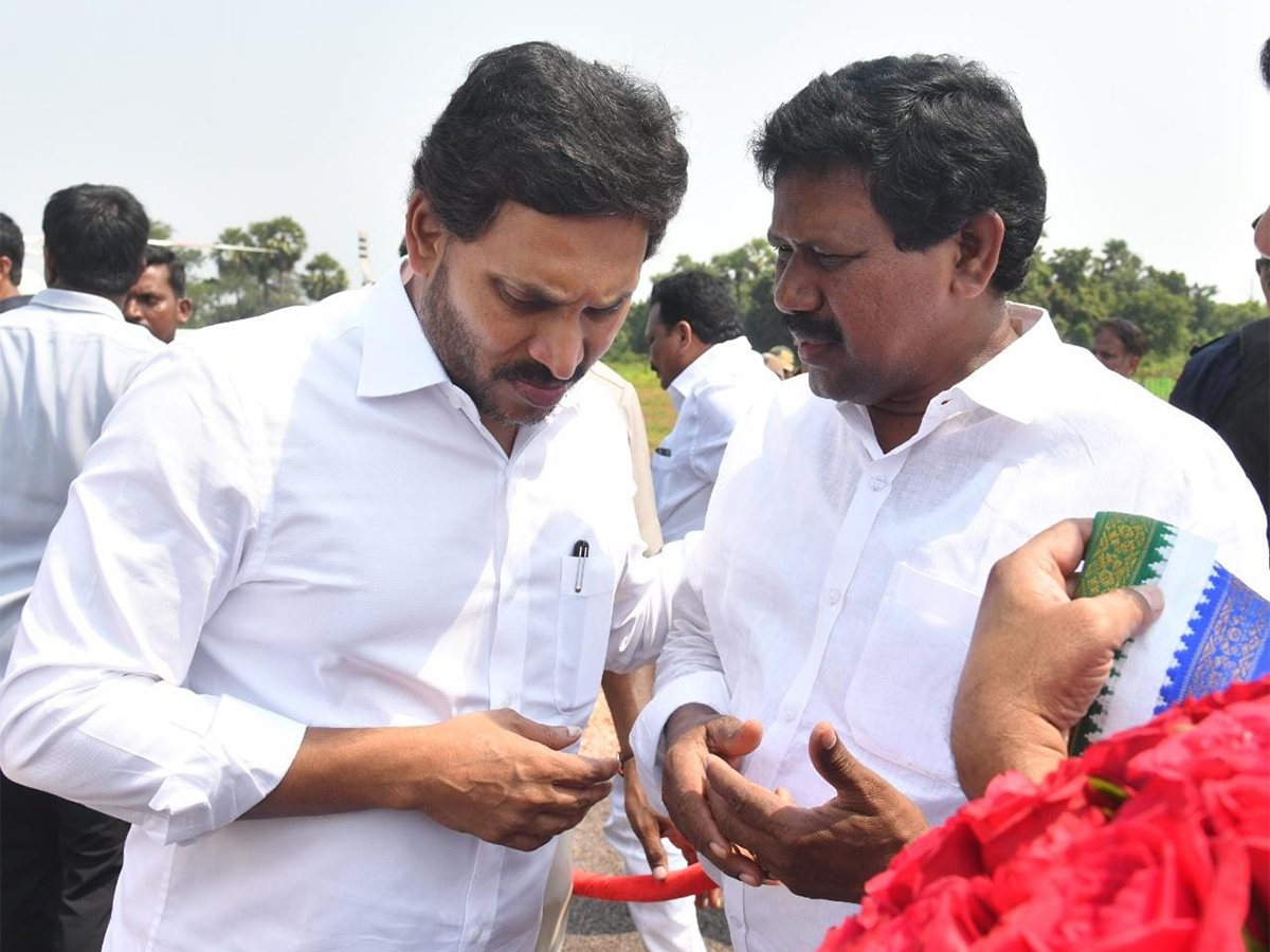 CM_20YS_20Jagan_20attended_20reception_20of_20MLA_20Jakkampudi_20Raja_20Indra-9.jpg 9
