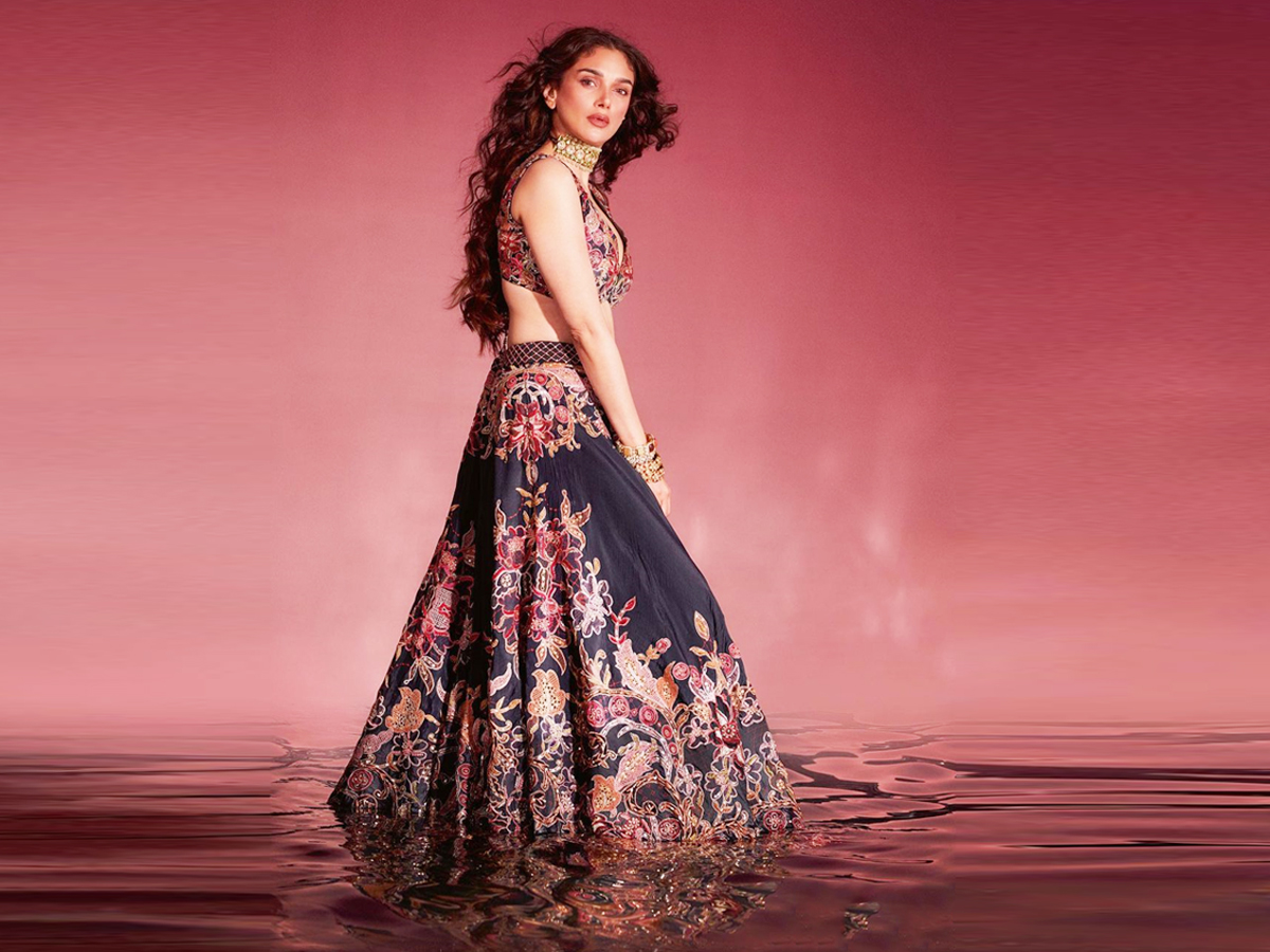 Aditi-Rao-Hydari-28.jpg 29