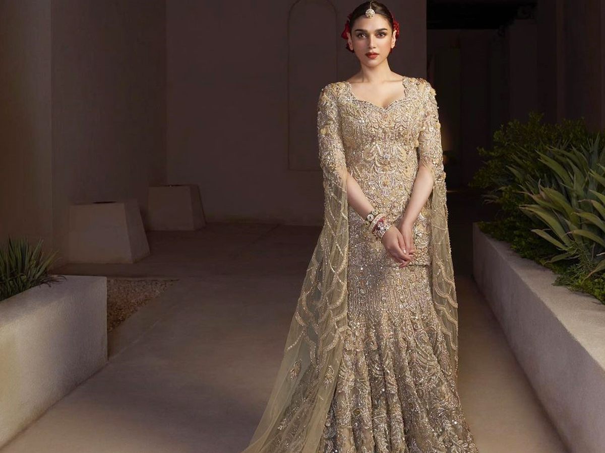 Aditi-Rao-Hydari-37.jpg 36