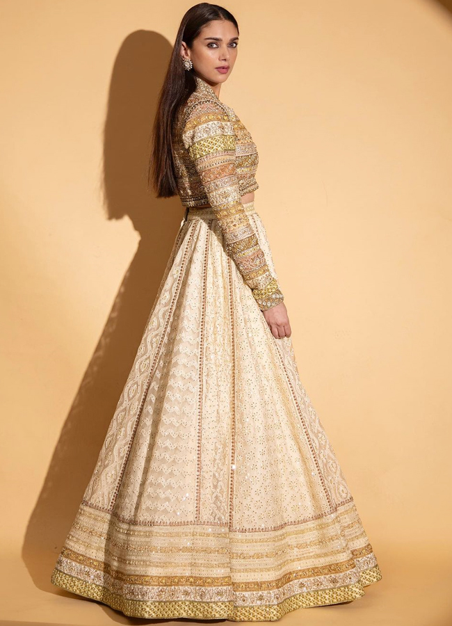 Aditi-Rao-Hydari-6.jpg 7
